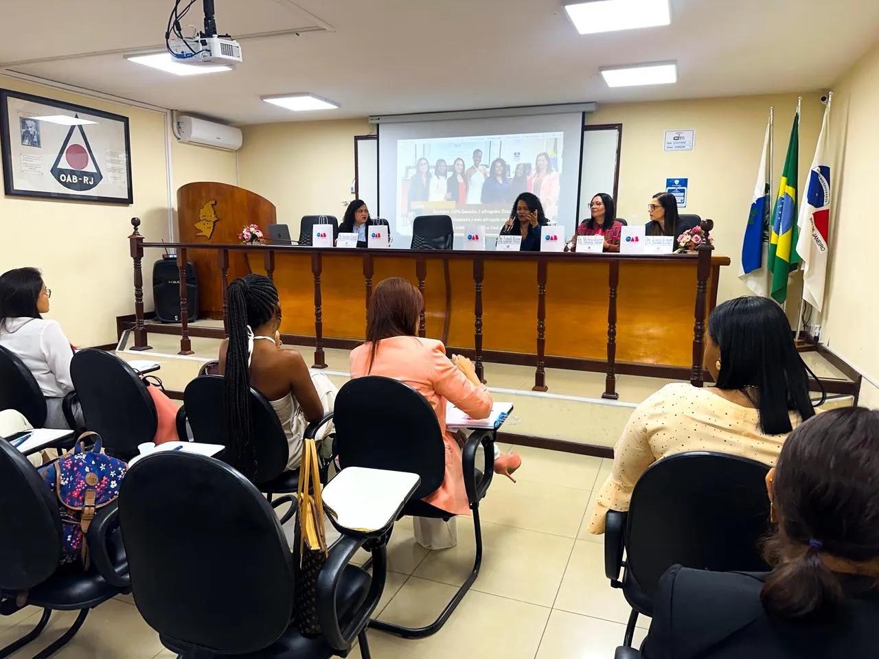 Dra Luanda Naiara presidente da Comissão de Direito Administrativo OAB/RJ